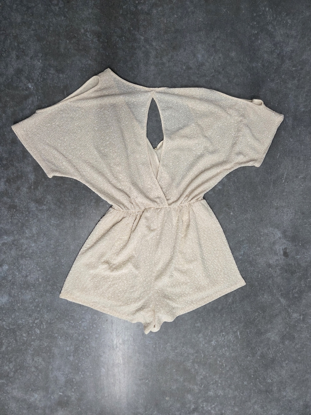 ASTR Champagne Shimmer Short Sleeve Romper Summer Sparkles Size M - Picture 3 of 4
